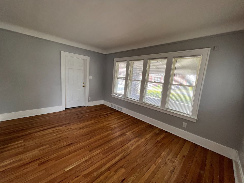 2 Beds 1 Bath Apartment photo'