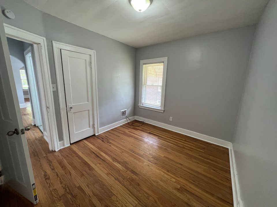 2 Beds 1 Bath Apartment photo'