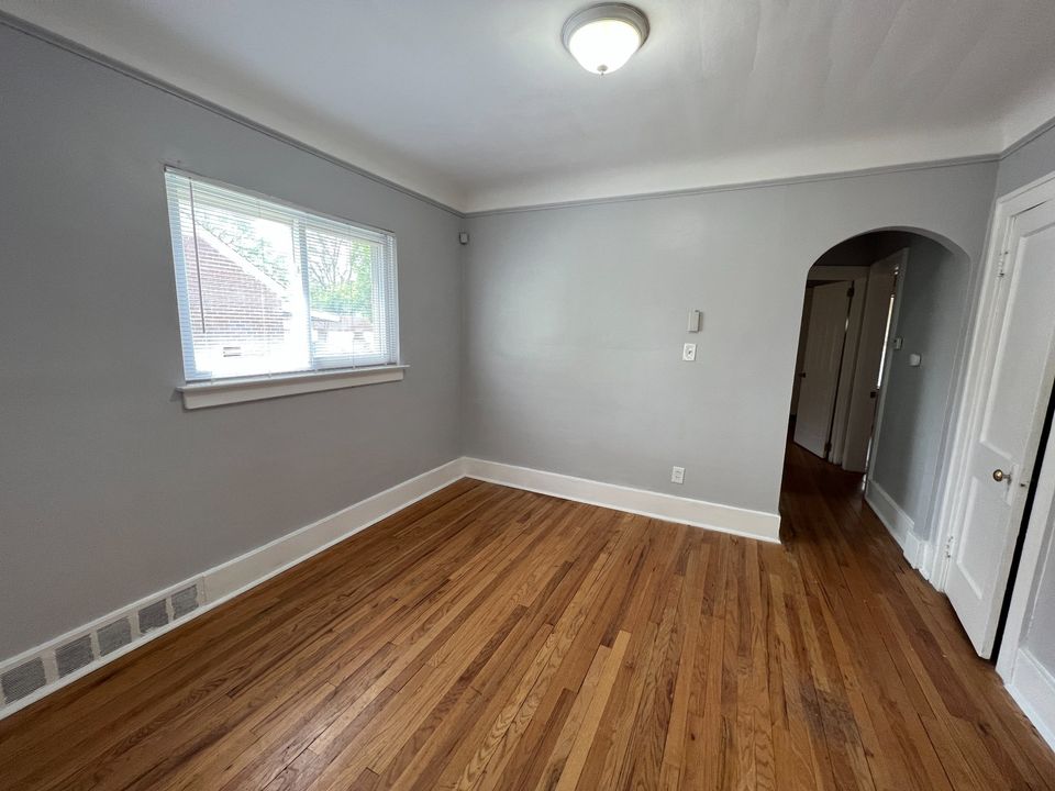 2 Beds 1 Bath Apartment photo'