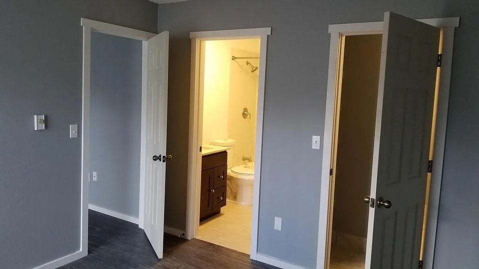 1 Bed 1 Bath Townhouse photo'