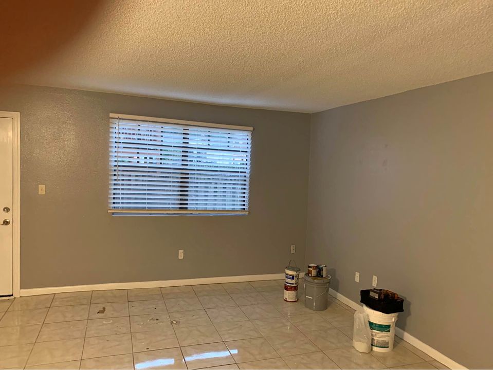 2 Beds 1 Bath - Apartment