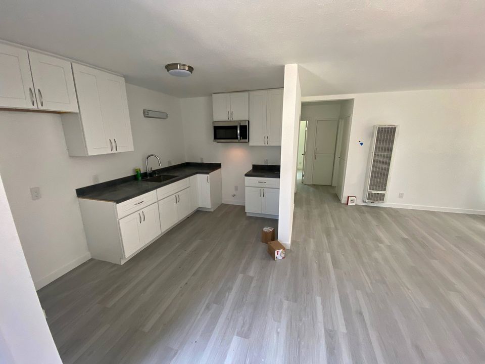 2 Beds 1 Bath Apartment