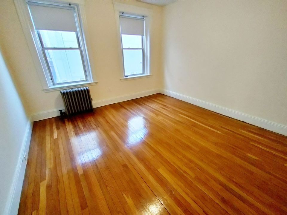 2 Beds 1 Bath Apartment photo'