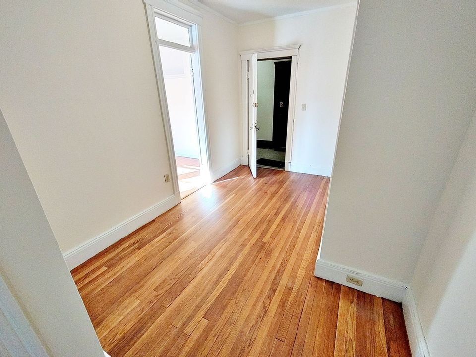 2 Beds 1 Bath Apartment photo'