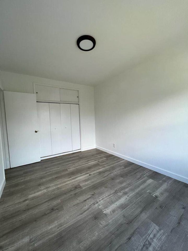 2 Beds 1 Bath - House photo'