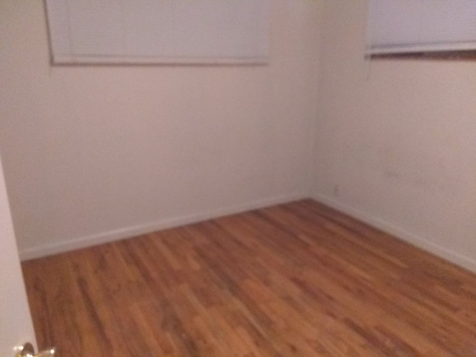 2 Beds 1 Bath Townhouse photo'