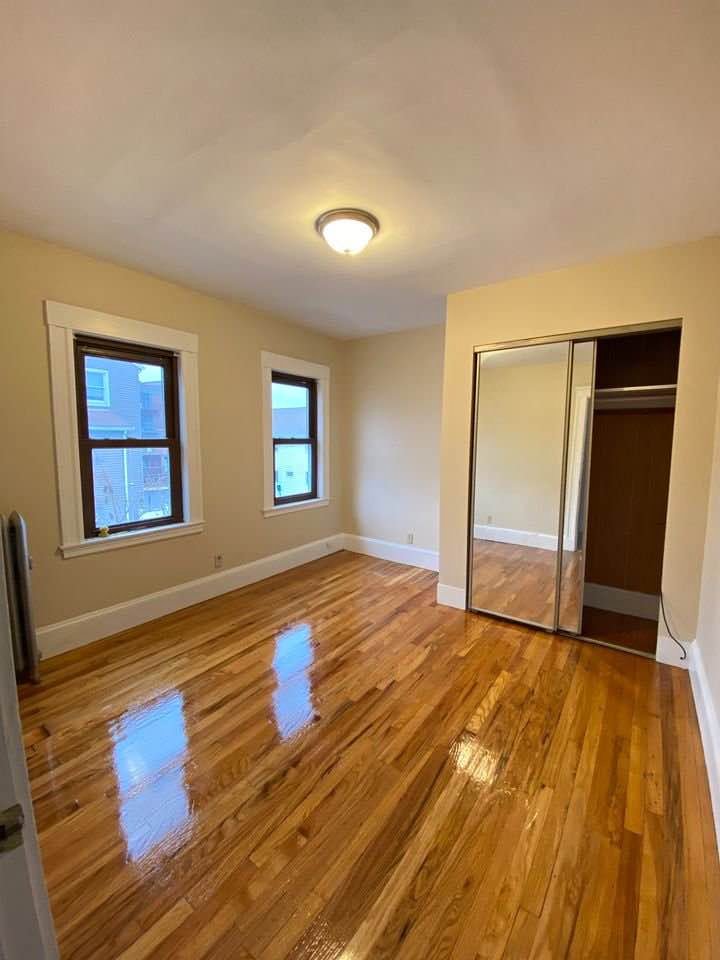 3 Beds 1 Bath - Apartment