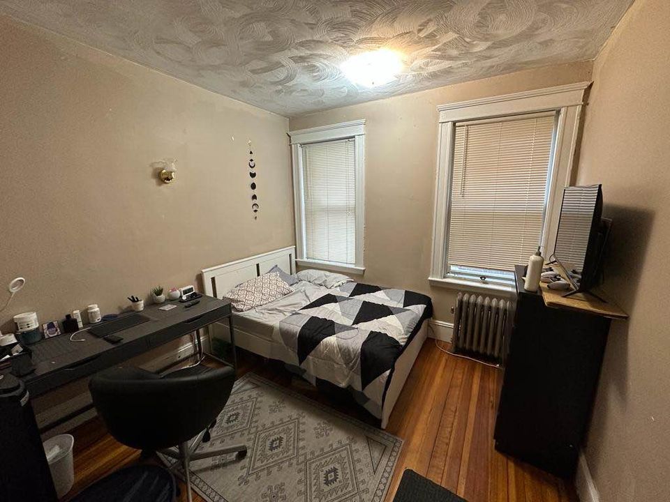 3 Beds 1 Bath - Apartment photo'