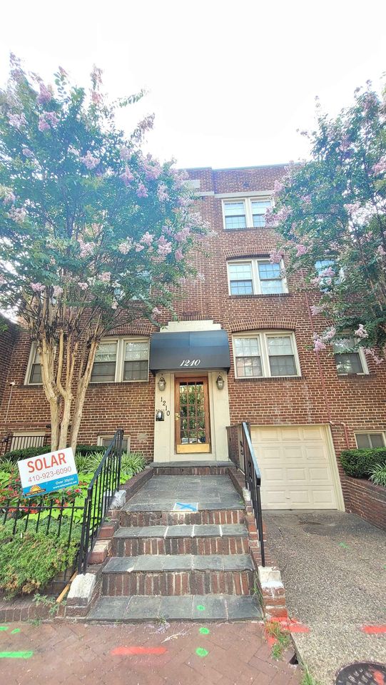 ⭐ Updated 1 Bd/1 Ba D.C. Mount Vernon Triangle